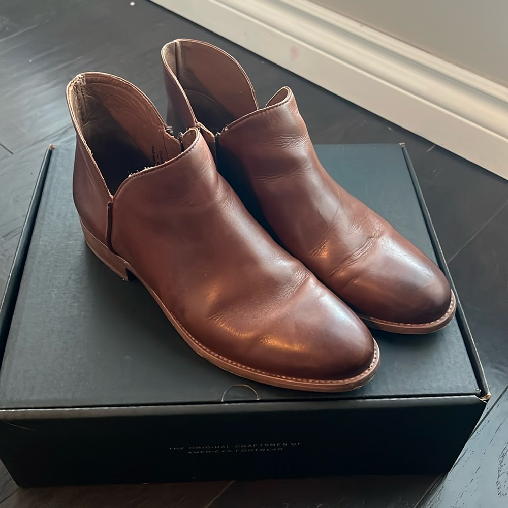Frye Melissa Shootie /Caramel / 10 / Worn for only 2 days!